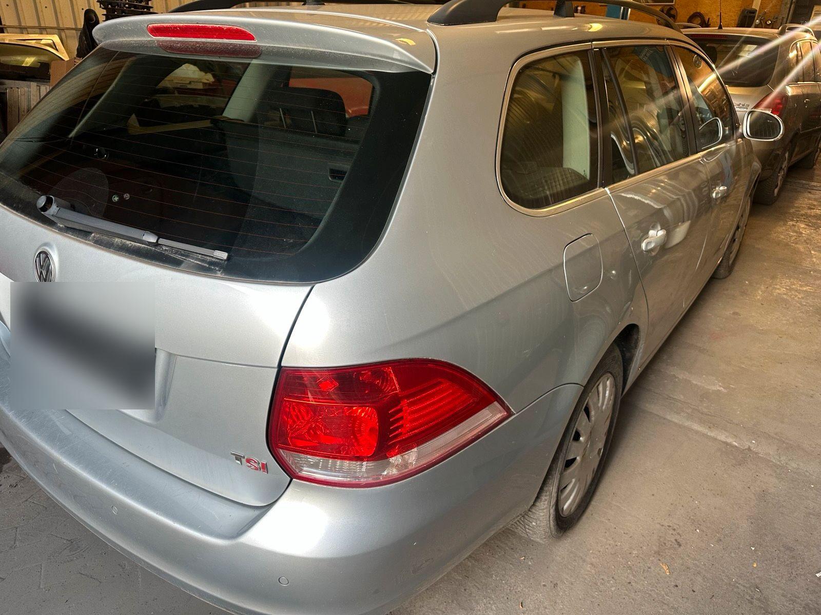 Volkswagen Golf 2009 — двигун 160 HP (118kW)