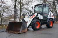 Bobcat L75 mit Schaufel & Palettengabel