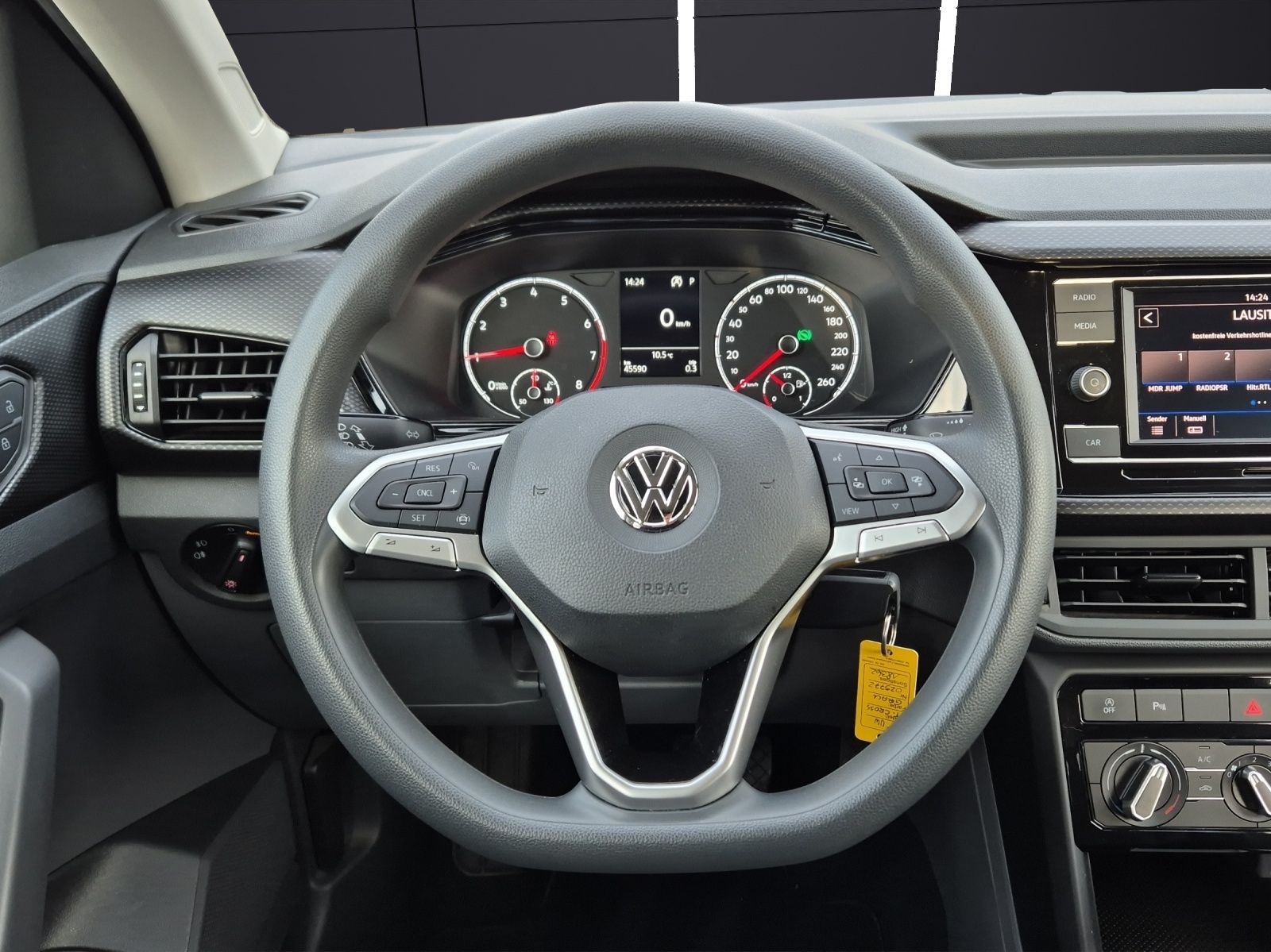Fahrzeugabbildung Volkswagen T-Cross TSI Life DSG NSW SHZ