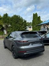 Porsche Cayenne S Sport-Design 22-Zoll Pano Mass - Porsche Gebrauchtwagen in Gießen