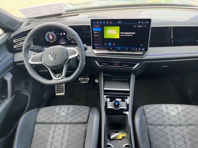 Tiguan 2.0 TDI 4M DSG R-LINE BLACKSTYLE AHK+KAM+