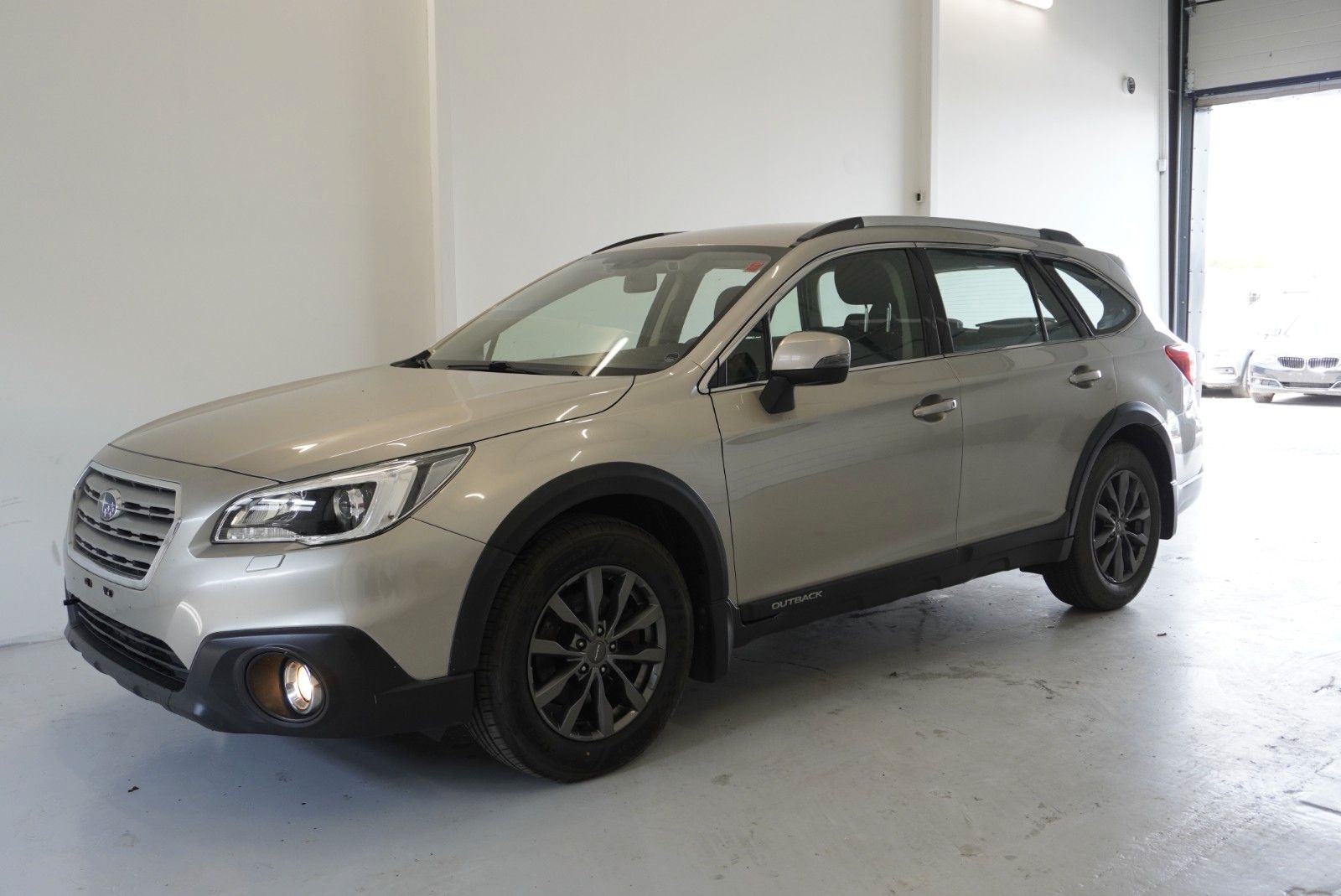 SUBARU OUTBACK