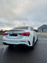 Mercedes-Benz A 250 AMG Line Limo/ 8 fach Bereift/ Pano - Mercedes-Benz A 250 in Essen