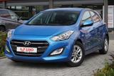 Hyundai i30  1.4 blue Classic USB Tagfahrlicht - Hyundai i30 Classic mit Benzin-Antrieb