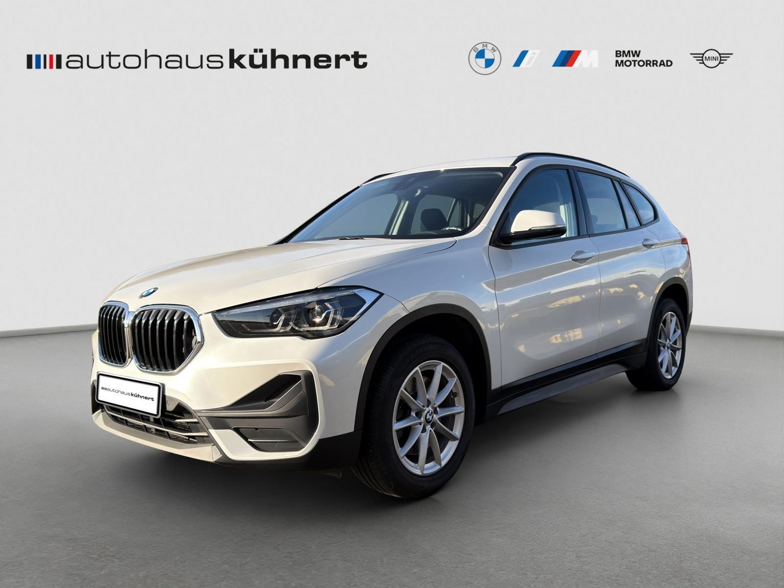 BMW X1 xDrive20d Advantage AHK Navi AUT KeyLess PDC