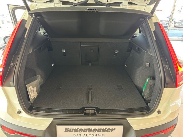 Volvo XC40 Plus Black Edition 2WD*360°*Licht-P*