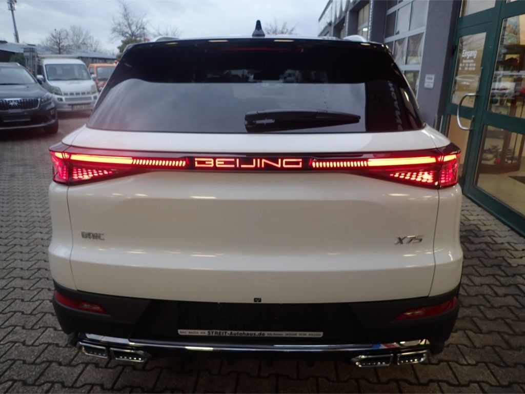 Fahrzeugabbildung BAIC X75 1.5T 7DCT Massagesitze Sitzbelüftung Indukti
