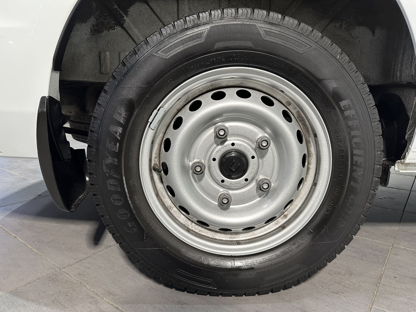 Fahrzeugabbildung Ford Transit Custom 300 L2H1 NAV+SHZ+KAMERA+SORTIMO