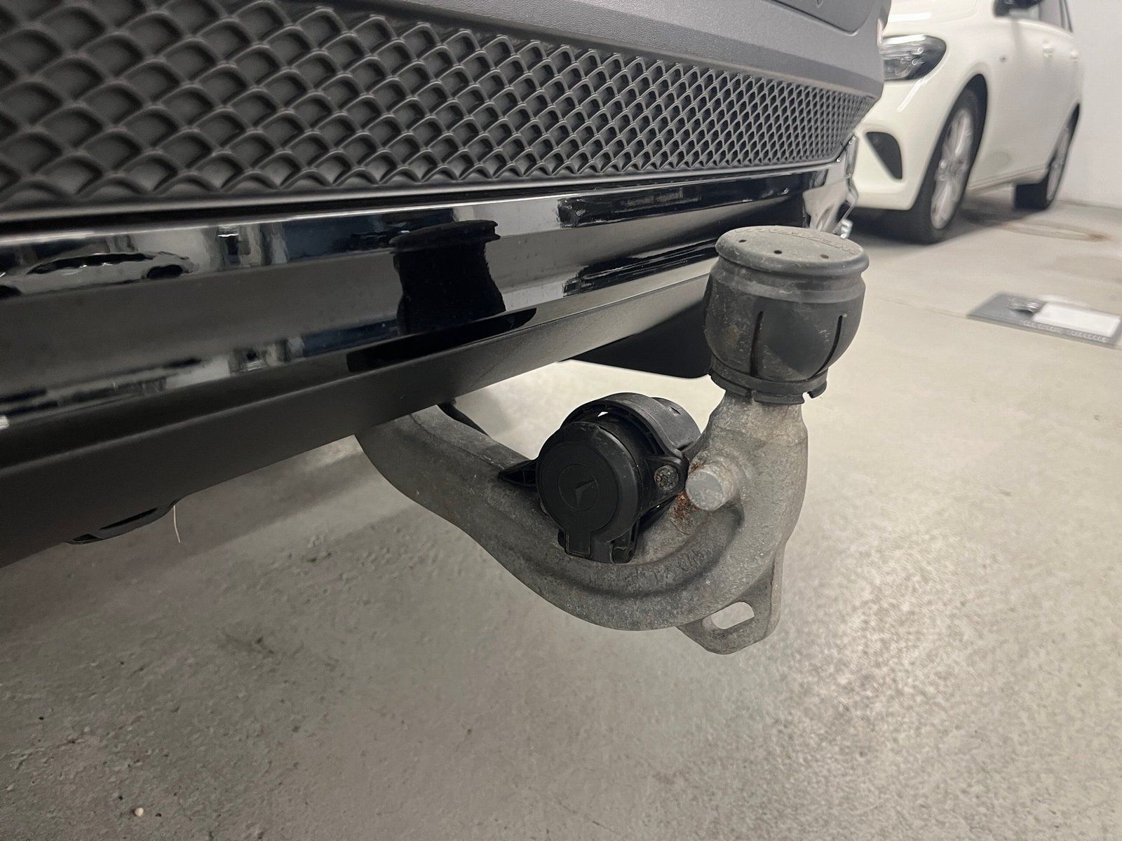 Fahrzeugabbildung Mercedes-Benz GLB 220 d 4M AMG*Pano*Distr*20"*Night*MBeam*Soun