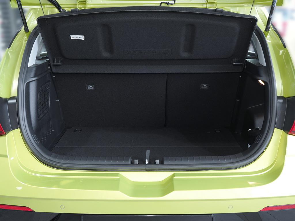 Hyundai i20 FL Trend BOSE Soundsystem Komfort-Paket, миниатюра 15