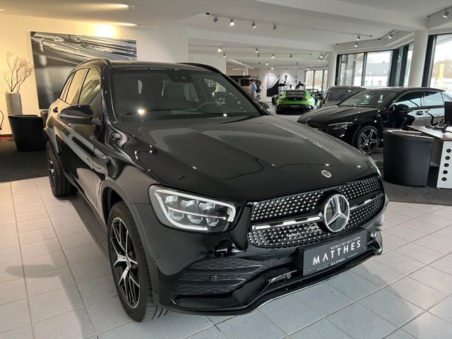 Fahrzeugabbildung Mercedes-Benz GLC 300 de 4M AMG/Night/Pano/AHK