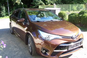 Toyota Avensis - 1