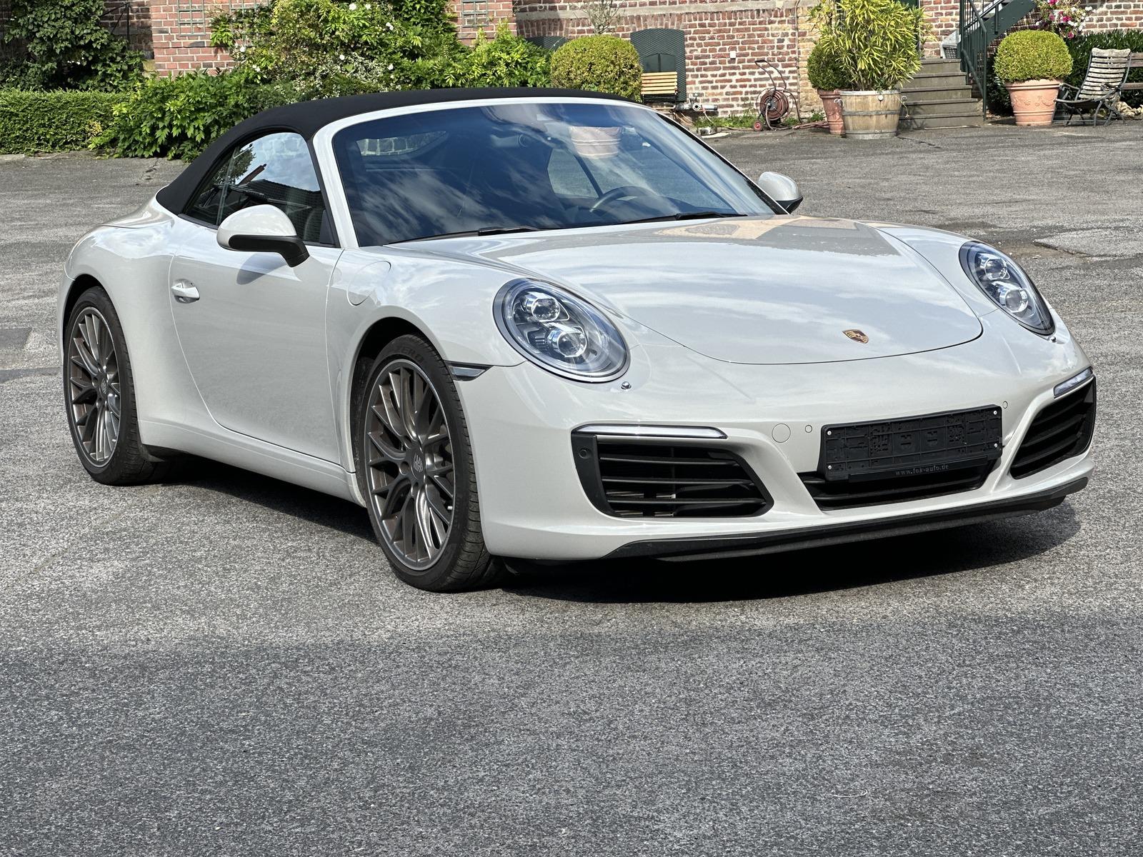 Porsche 991 911 Carrera Cabriolet SPORTABGAS-CHRONO*LED*