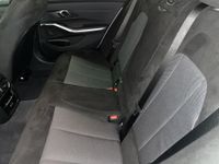 BMW 330 - Vorschau Bild 13