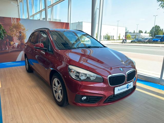 BMW 218i Active Tourer Kamera PDC Navi Parkassistent