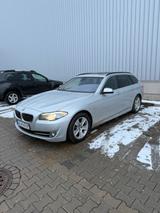 BMW 530D Head-Up | Standheizung | Pano - BMW 530 aus 2010: Kombi