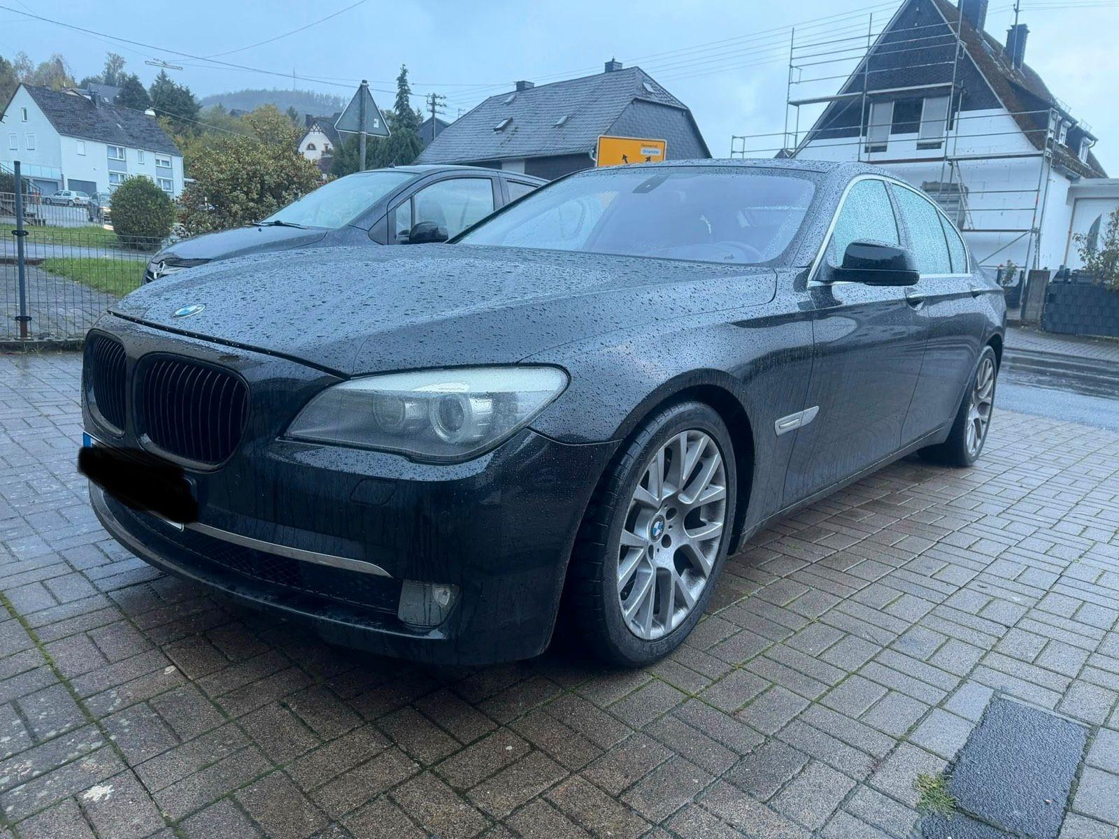 BMW 730