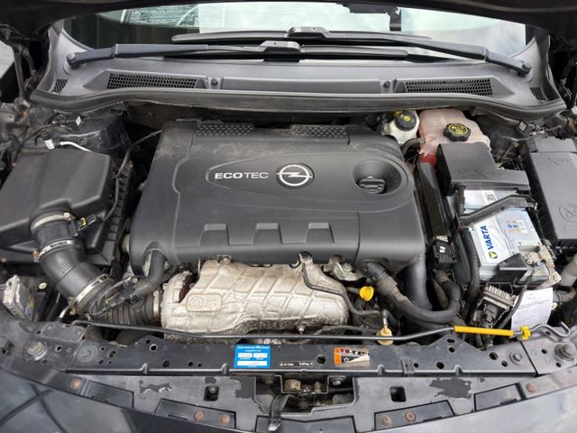 Opel Astra GTC J 2.0 CDTI °Bi-Xenon°SHZ°PDC°AAC°