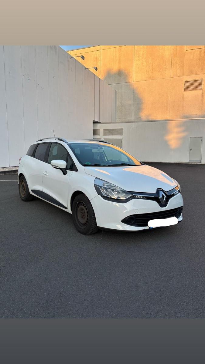 Renault Clio 2014 — interior