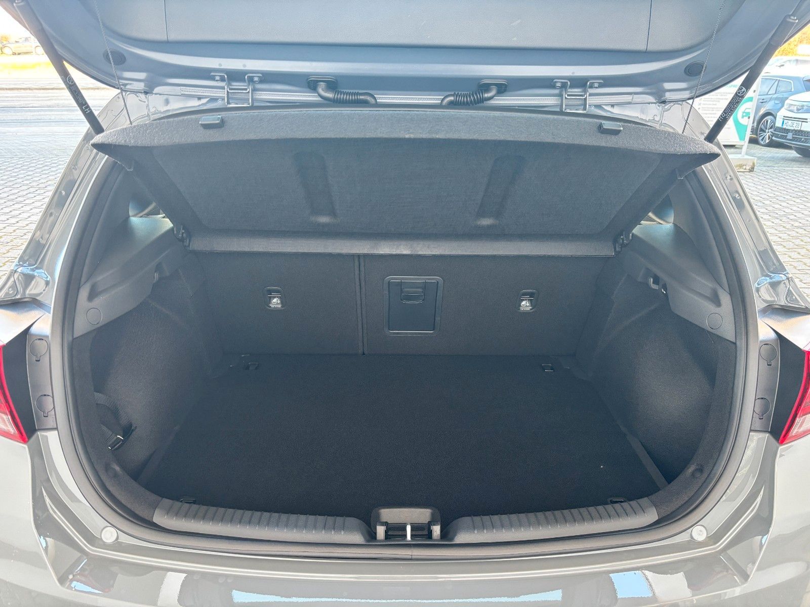 Fahrzeugabbildung Hyundai i30 1.6 T-GDI N Line Kamera,LED,Navi,SHZ,Keyless