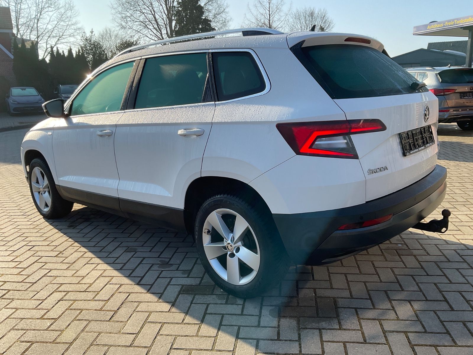 Fahrzeugabbildung SKODA Karoq 1.5 TSI DSG,CarPlay,Kamera