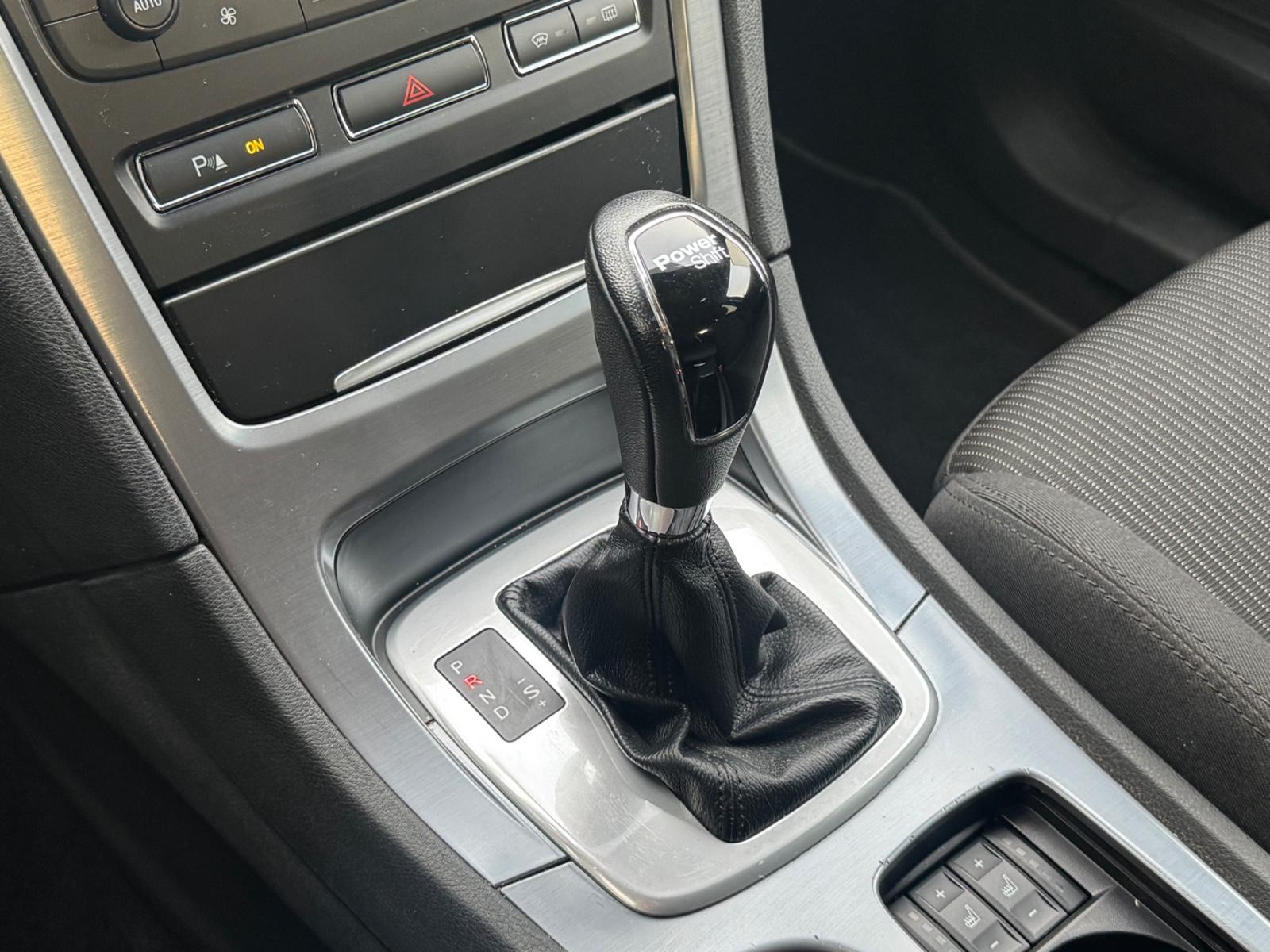Ford Mondeo 2012 — photo 14