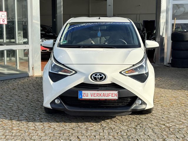 Toyota Aygo AYGO x-play TeamD-Navi-Kamera