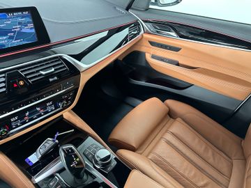Fahrzeugabbildung BMW 630d xD GT Luxury Line ACC Kamera HUD Panorama