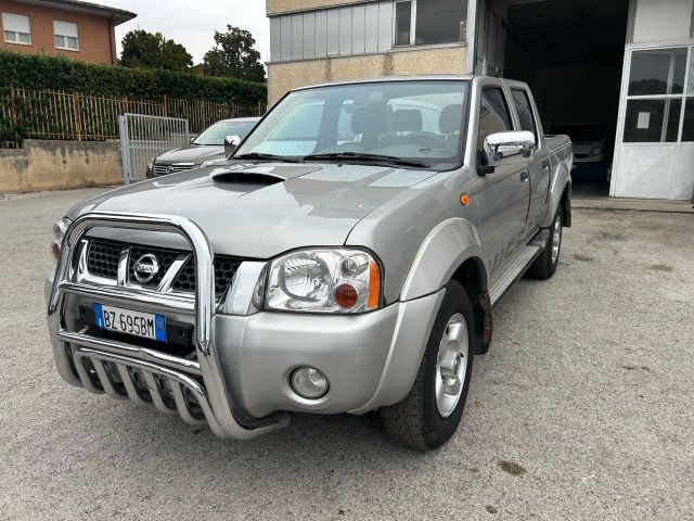 Nissan Pick 2.5 TD Navara Doppia cab 4X4 Gancio 