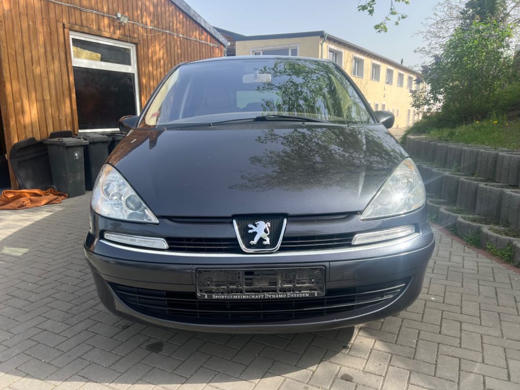 Peugeot 807