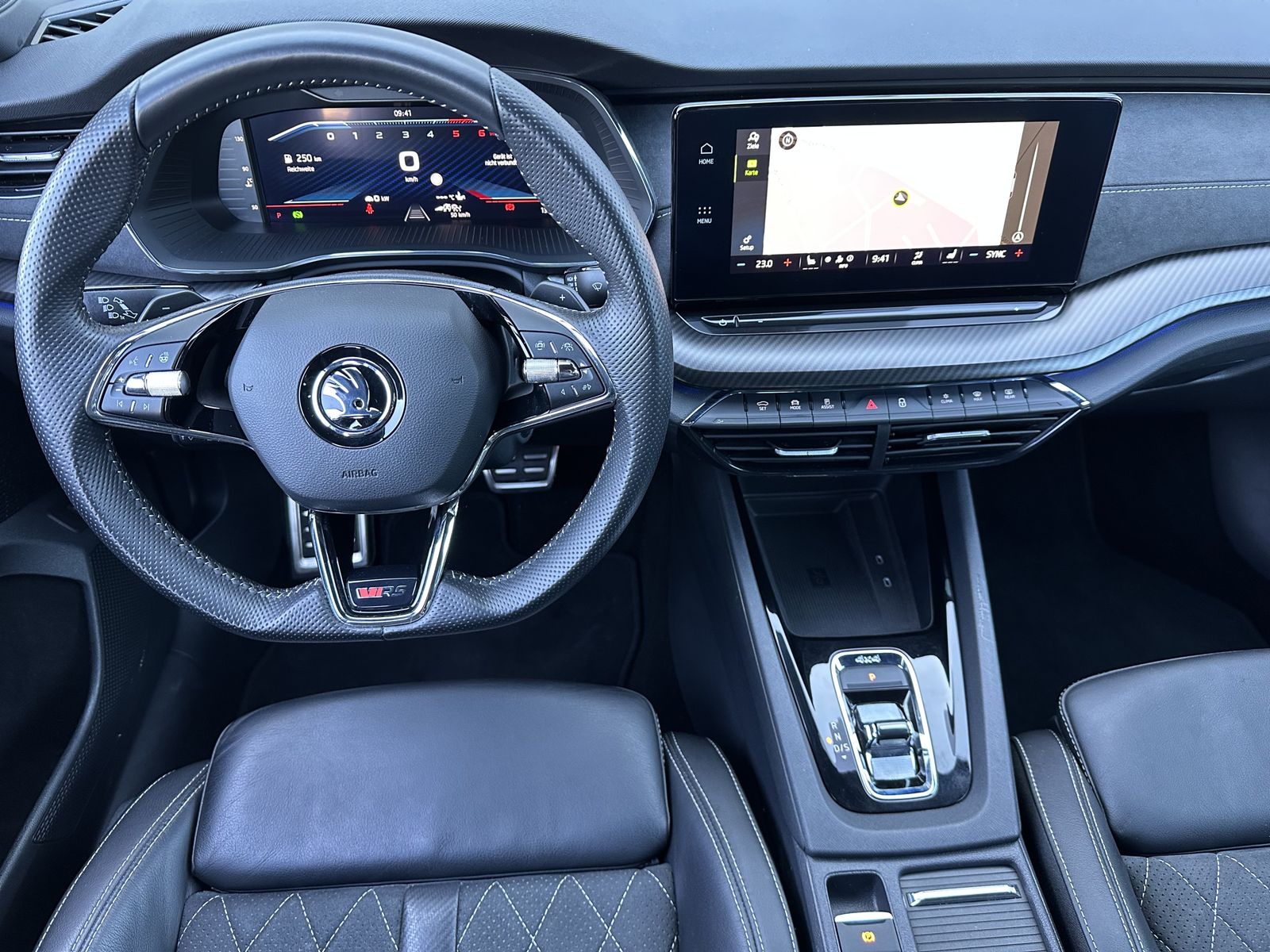 Fahrzeugabbildung SKODA Octavia Combi 2.0 TDI DSG RS 4x4 NAV+LED+HUD+ACC