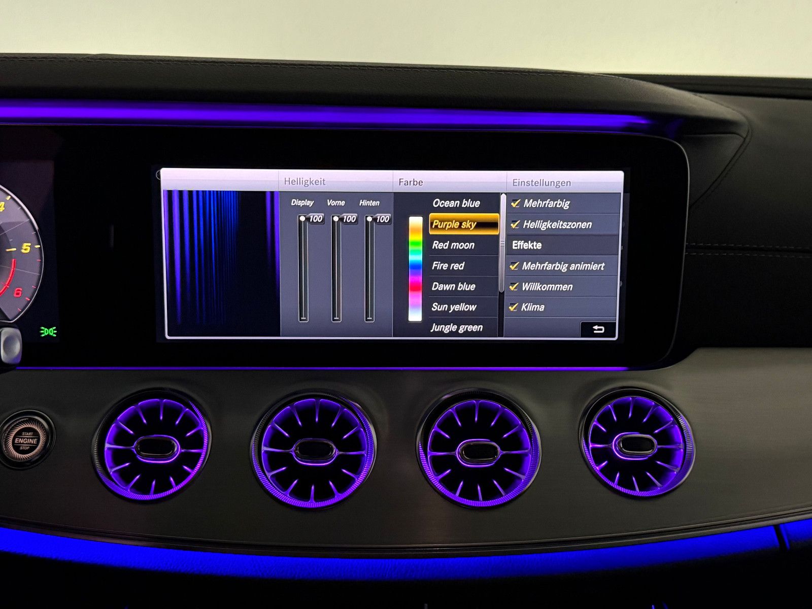 Fahrzeugabbildung Mercedes-Benz CLS 350 d 4Matic AMG-LINE/HuD/eGSD/DISTRONIC+