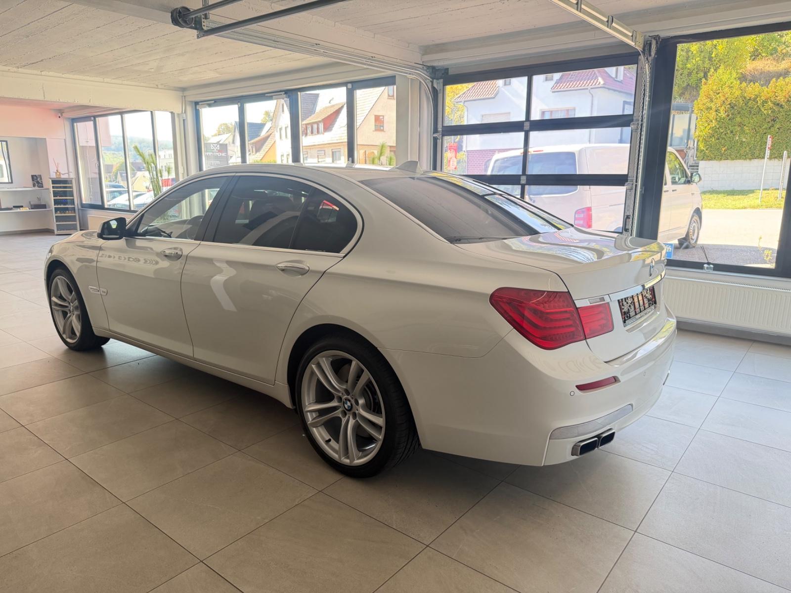 BMW 760 i V12/Head up/Standh./Soft-Close/Unfallfrei