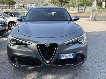 Alfa-Romeo Stelvio - 7