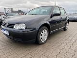 Volkswagen Golf 1.6|Orig.KM|KLIMA|4-Türer|1Hand|HU NEU| - Volkswagen Golf aus 2002: 1.6