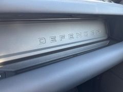 Fahrzeugabbildung Land Rover Defender 90 XDynamic SE BLACK 360° PANO LUFTFEDE