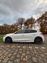 Ford Focus 2,3 EcoBoost ST ST - Ford Focus von privat