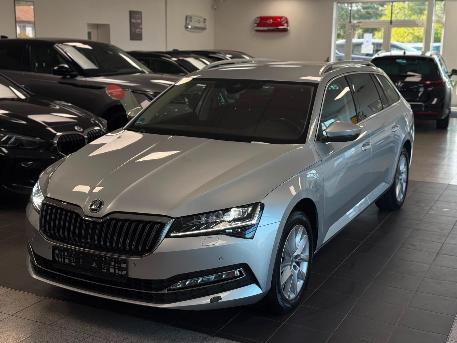 Skoda Superb 2.0TDI 4x4 | MATRIX |360°| AHK | GARANTIE