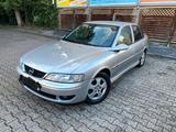 Opel Vectra B 1.8 TÜVNeu Automatik - gebrauchte Opel Vectra aus dem Jahr 2001