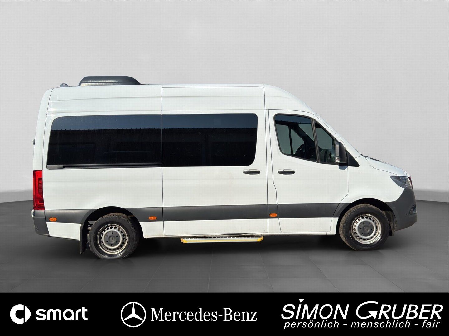 Fahrzeugabbildung Mercedes-Benz Sprinter 317 Tourer L2H2 Mobilität Rollstuhl