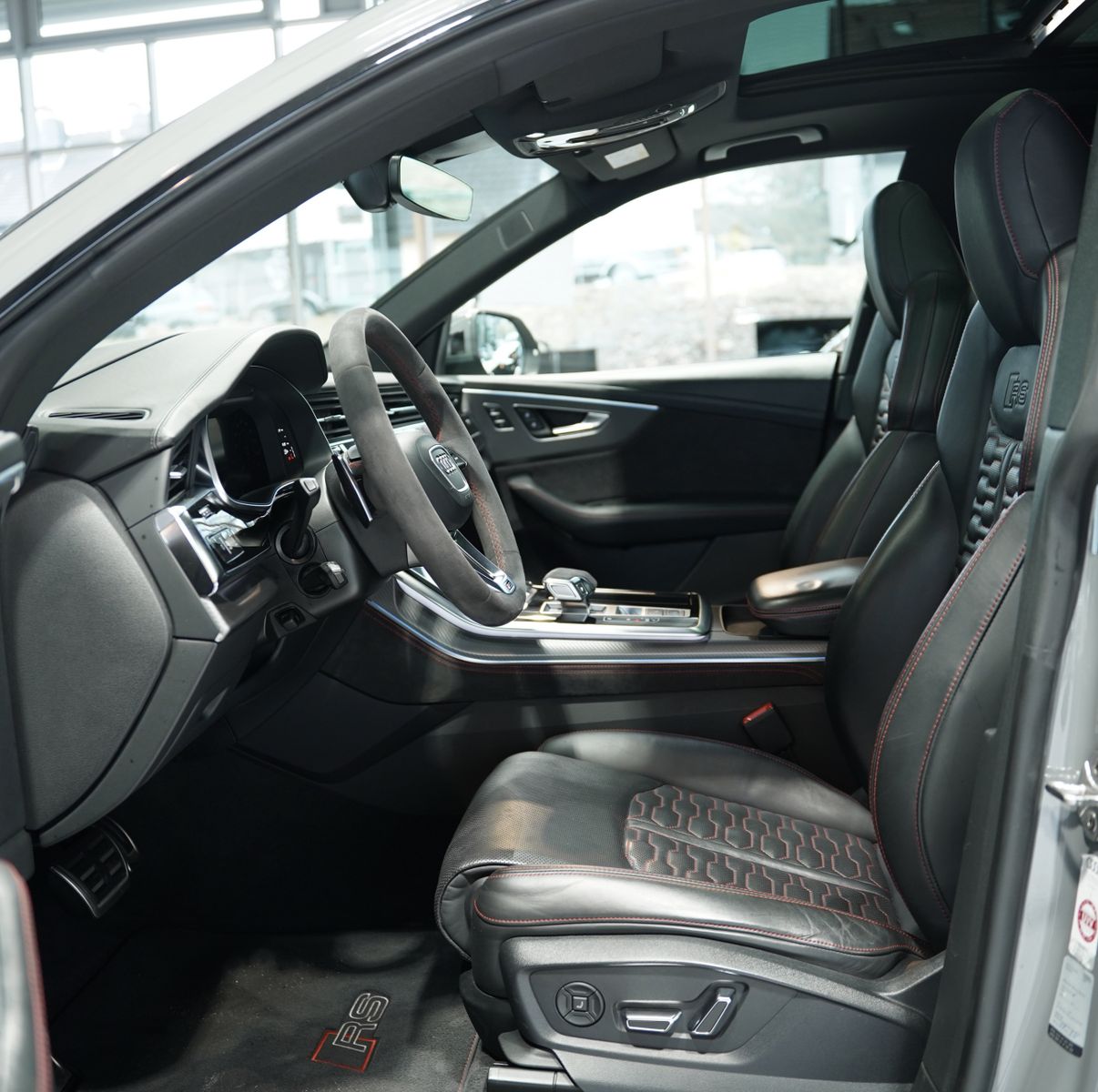 Audi Rsq8