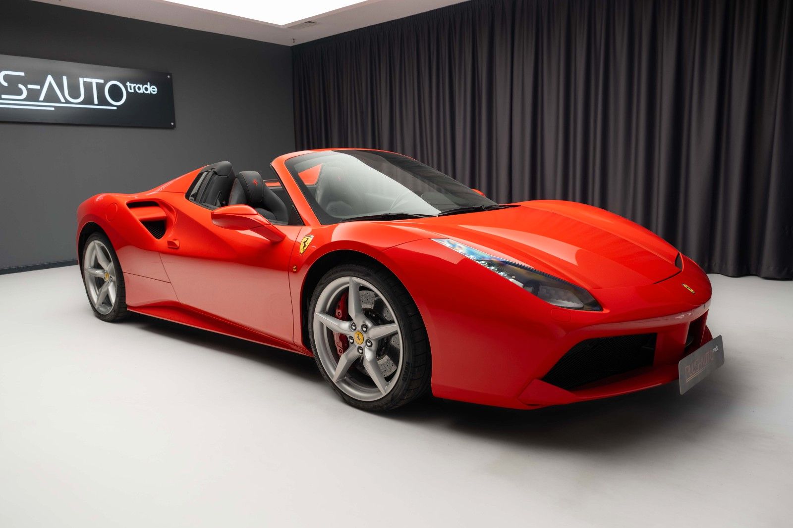 FERRARI 488 Spider