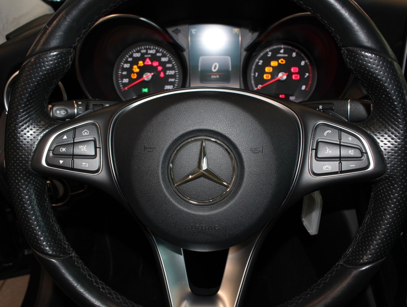 Fahrzeugabbildung Mercedes-Benz C 180 T AVANTGARDE*2.Hand*