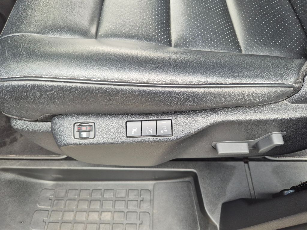 Fahrzeugabbildung Opel Zafira Life Tourer L 2.0D Aut.+Leder+Standh+Kame
