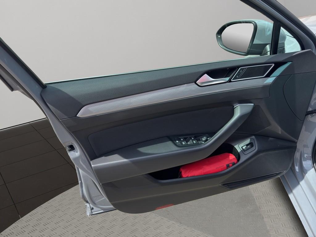 Volkswagen Passat Business TDI DSG VirtualCockpit, миниатюра 10