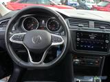 Volkswagen Tiguan 2.0 TDI Life ACC AHK Navi RüKa Standh. - Volkswagen Tiguan aus 2024
