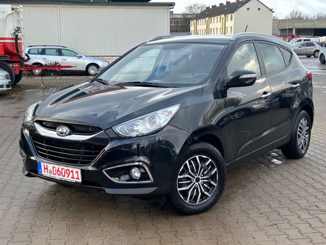 Hyundai ix35 Premium 4x4 Aut. Navi Rfkamera Leder 1.Hand