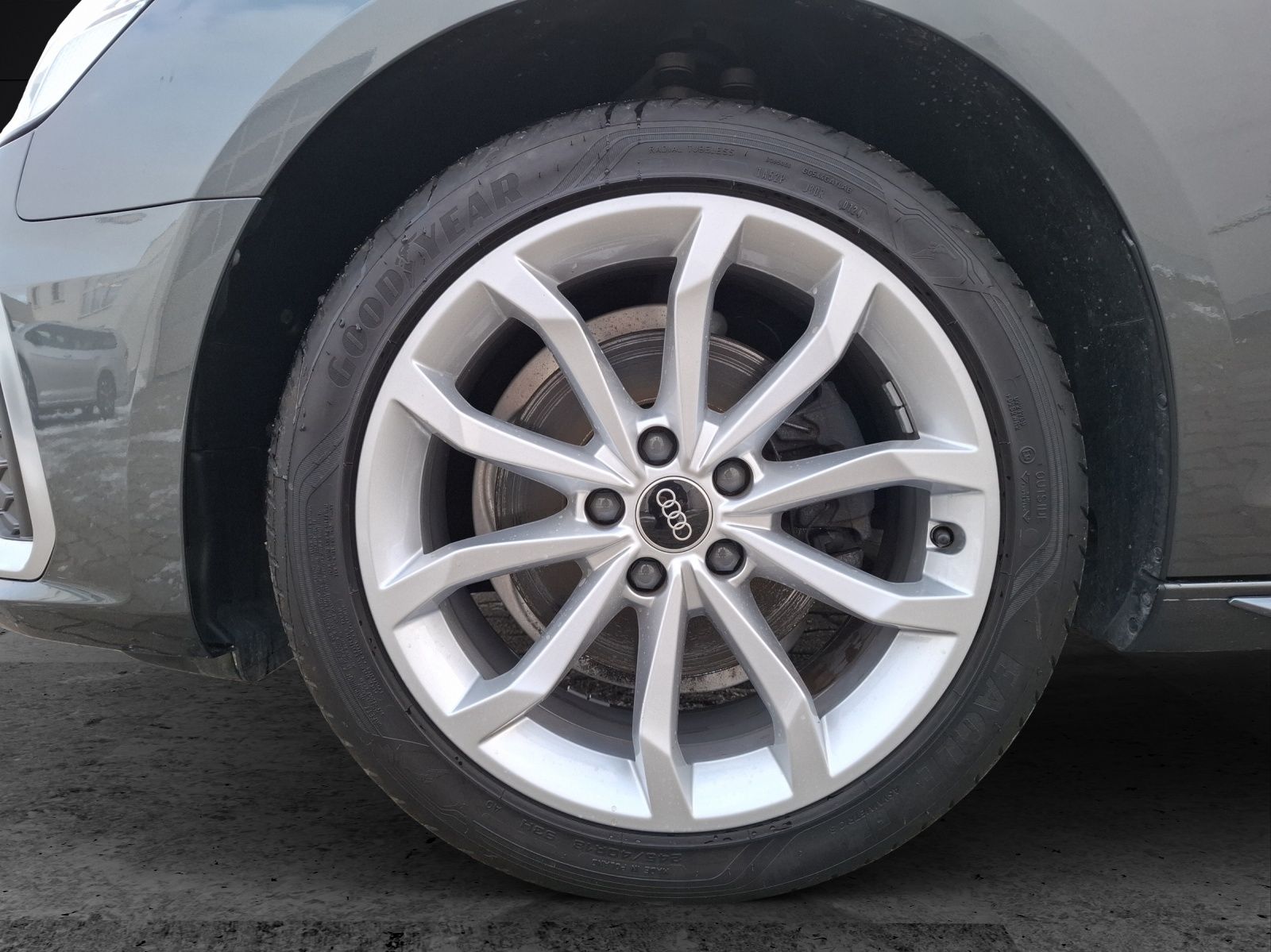 Fahrzeugabbildung Audi A4 Avant 35 TDI S-line S-tronic Matrix Navi ACC