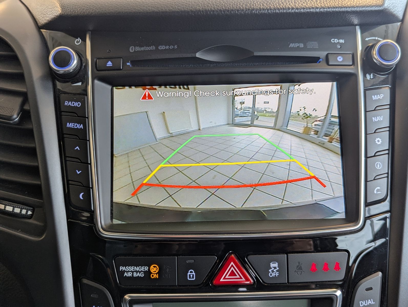 HYUNDAI i30 1.6 TGDI Turbo Navi Kamera T-Leder 18" - Image 18