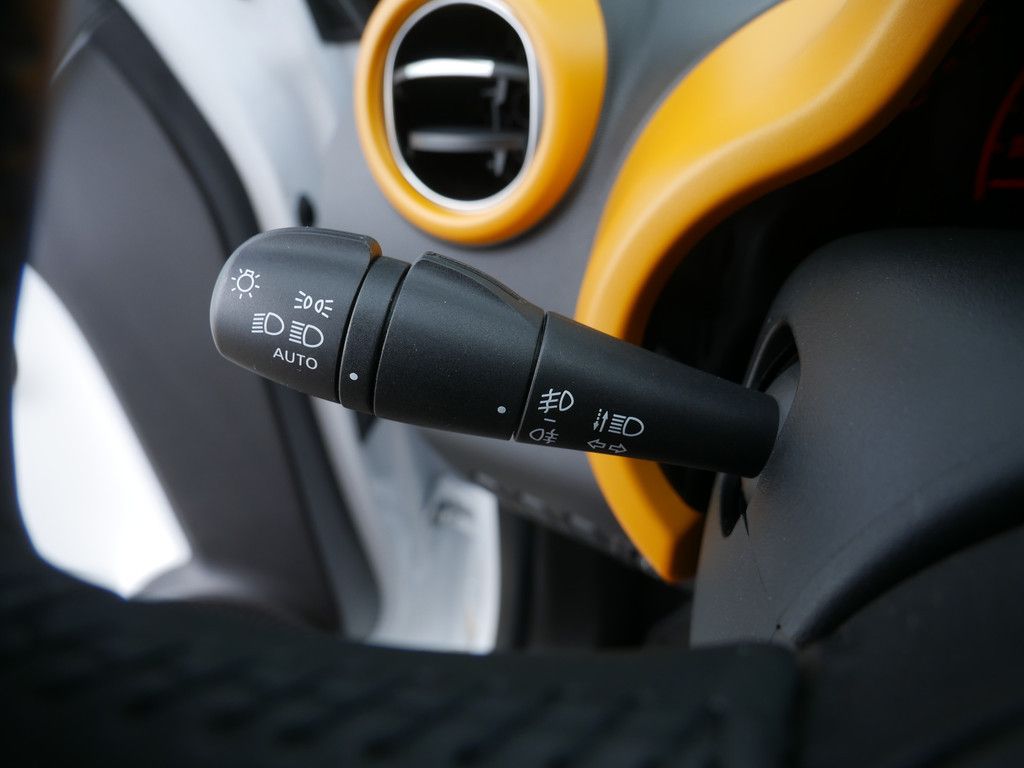 Fahrzeugabbildung Renault Twingo Equilibre SCe 65 KLIMAAUTOMATIK